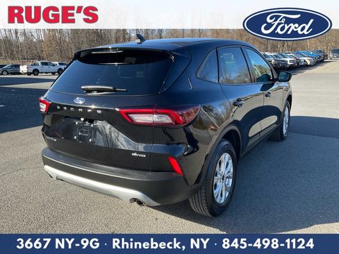 Used 2025 Ford Escape Active w/ Cold Weather Package image 2