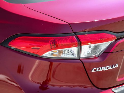 Certified 2026 Toyota Corolla LE w/ LE Premium Package FWD image 10