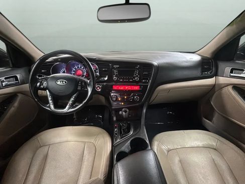 Used 2011 Kia Optima EX FWD image 9