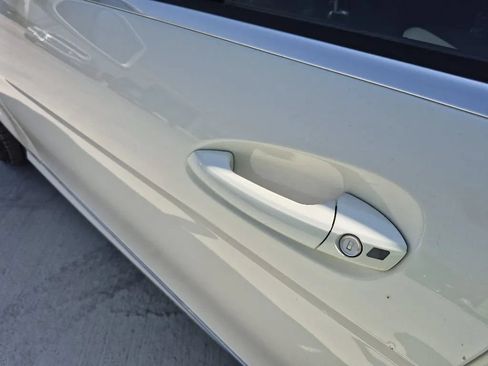 Used 2011 Mercedes-Benz C 300 4MATIC Sedan w/ Multimedia Pkg image 10