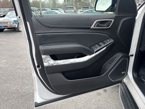 Used 2016 GMC Yukon Denali w/ Open Road Package image 29