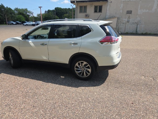 Used 2015 Nissan Rogue SL w/ SL Premium Package AWD/4WD image 9
