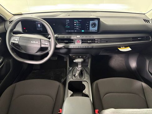 New 2026 Kia K4 FWD image 33