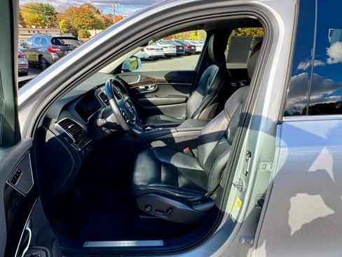 Used 2018 Volvo XC90 T5 Momentum w/ Momentum Plus Package image 14