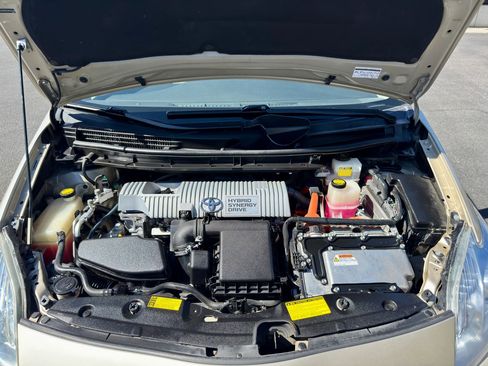 Used 2010 Toyota Prius Five image 14