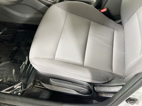 Used 2017 Kia Forte LX FWD image 17