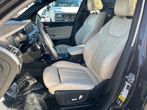 Used 2024 BMW X3 xDrive30i w/ Premium Package image 10