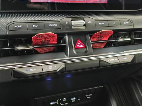 Used 2025 Kia K4 GT-Line FWD image 33