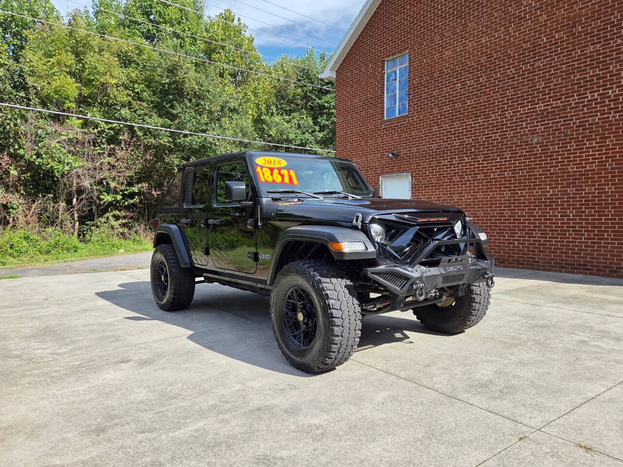 Used 2018 Jeep Wrangler Unlimited Sport S AWD/4WD image 4
