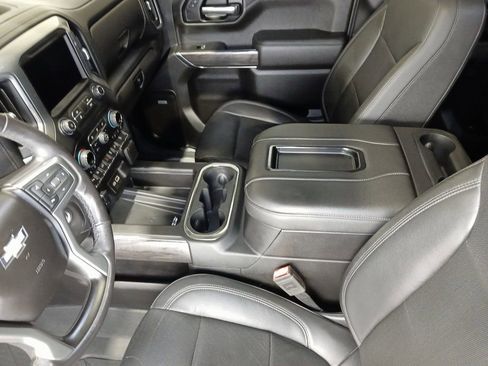 Certified 2019 Chevrolet Silverado 1500 LTZ w/ LTZ Plus Package image 18