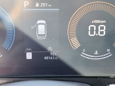 Used 2024 Hyundai Kona SE image 19