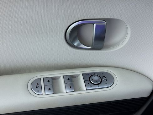 Used 2024 Hyundai Ioniq 5 SE image 20