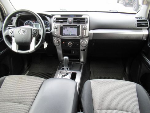 Used 2018 Toyota 4Runner SR5 RWD image 12