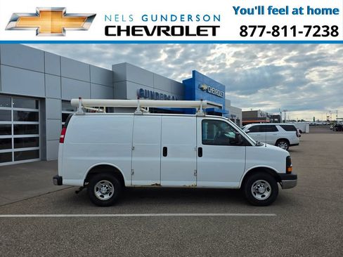 Used 2016 Chevrolet Express 3500 RWD image 8