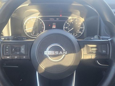 Used 2024 Nissan Rogue S AWD/4WD image 16