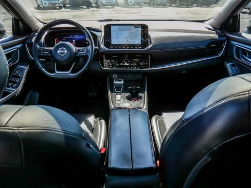 Used 2023 Nissan Rogue Platinum w/ Platinum Premium Package FWD image 24