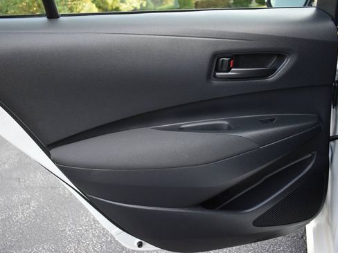 Used 2025 Toyota Corolla LE FWD image 14
