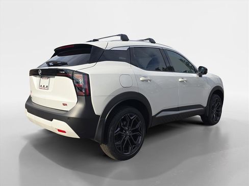 New 2026 Nissan Kicks SR w/ Illumination Package image 5