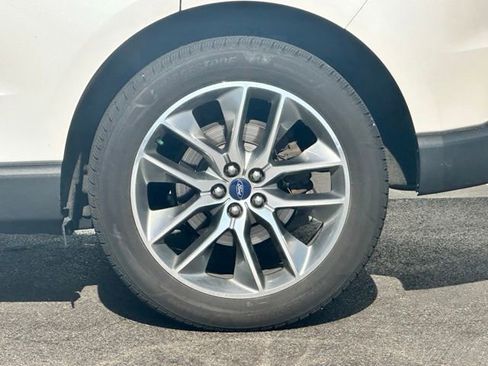 Used 2016 Ford Edge Titanium AWD/4WD image 5