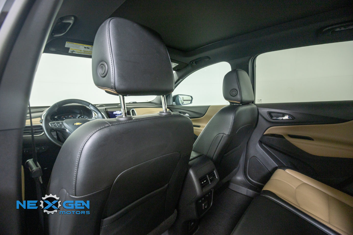 Used 2024 Chevrolet Equinox Premier AWD/4WD image 31