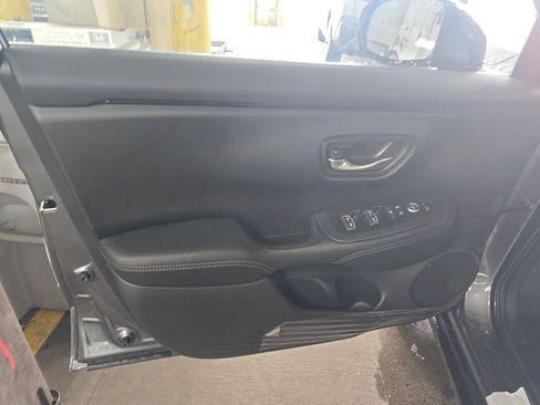 Used 2026 Honda HR-V EX-L image 15