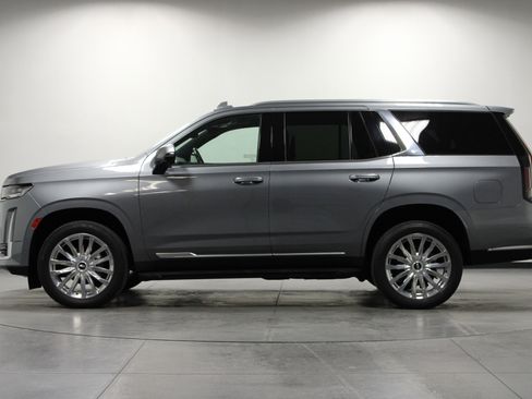 Used 2021 Cadillac Escalade Premium Luxury AWD/4WD image 7