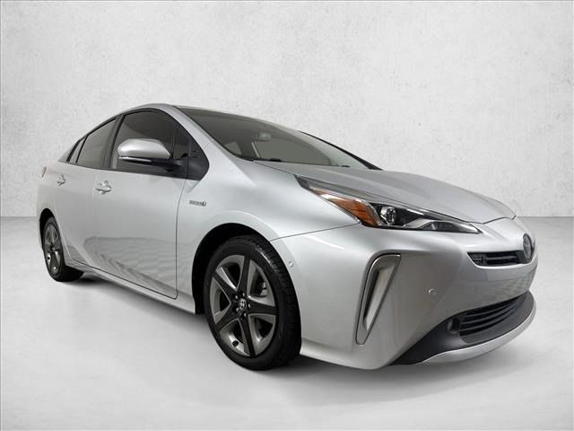 Used 2022 Toyota Prius XLE FWD image 1