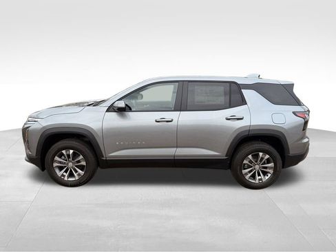 New 2026 Chevrolet Equinox LT FWD image 3