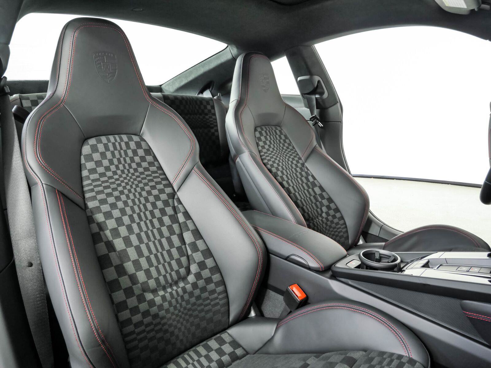 New 2026 Porsche 911 Carrera GTS RWD image 19