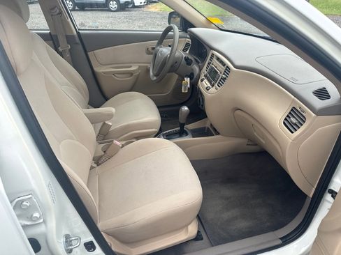 Used 2009 Kia Rio LX image 16