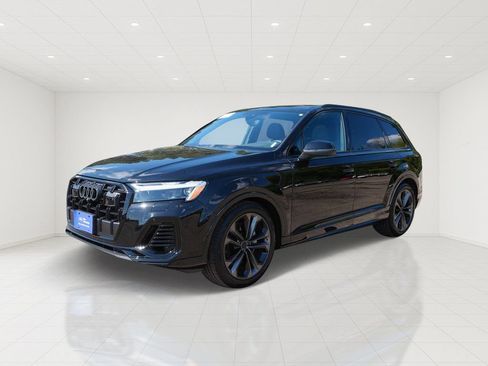 Used 2026 Audi Q7 3.0T Premium Plus AWD/4WD image 2