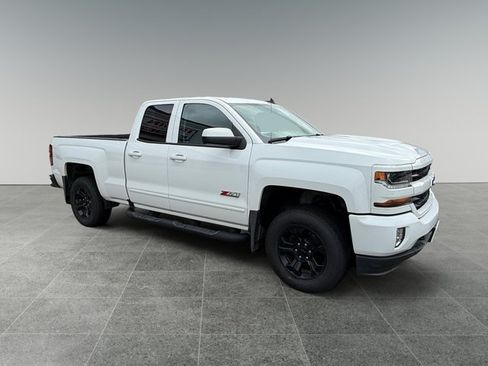 Used 2019 Chevrolet Silverado 1500 LT w/ All Star Edition AWD/4WD image 6