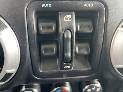 Used 2015 Jeep Wrangler Unlimited Sahara w/ Dual Top Group image 24