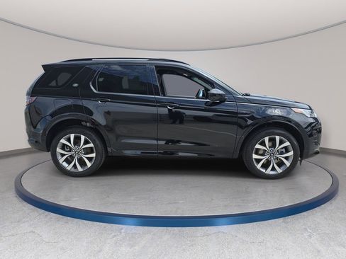 New 2026 Land Rover Discovery Sport Landmark AWD/4WD image 4