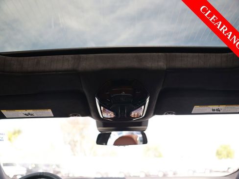 Used 2025 BMW i7 M70 w/ Executive Package image 31