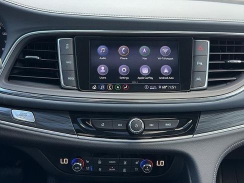 Used 2020 Buick Enclave Premium w/ Sun and Sites Package AWD/4WD image 23
