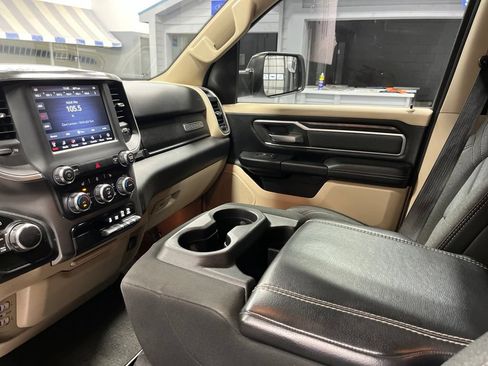 Used 2020 RAM 1500 Big Horn AWD/4WD image 19
