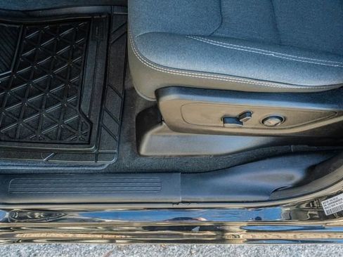 Used 2022 RAM 1500 Lone Star image 18