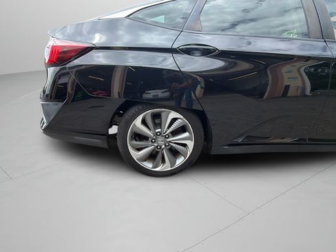 Used 2018 Honda Clarity Touring image 31