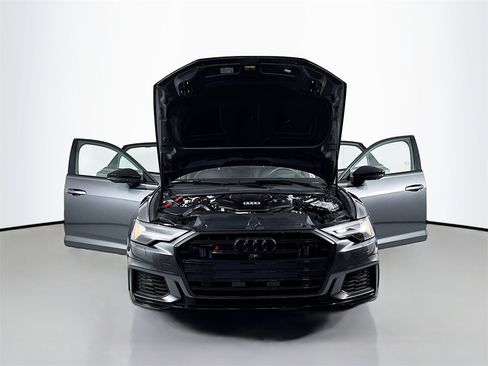 Used 2022 Audi S6 Prestige w/ Prestige Package image 25