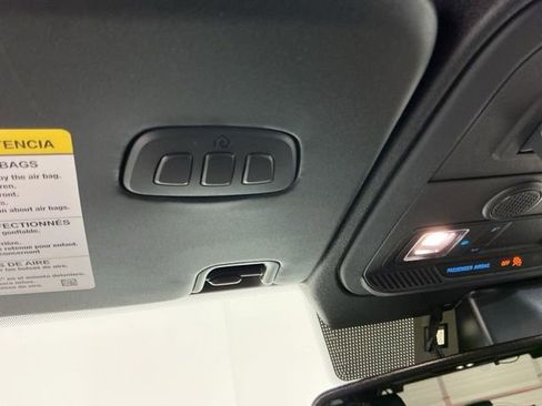 Used 2023 Ford Bronco Wildtrak image 24