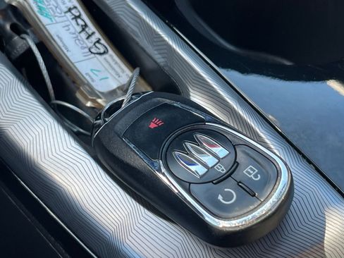 Used 2025 Buick Envista Sport Touring image 21