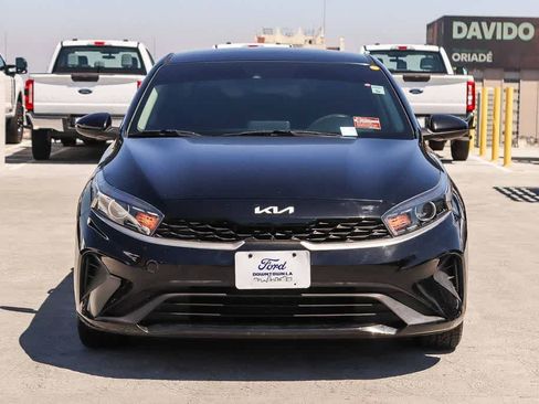 Used 2022 Kia Forte LXS FWD image 2