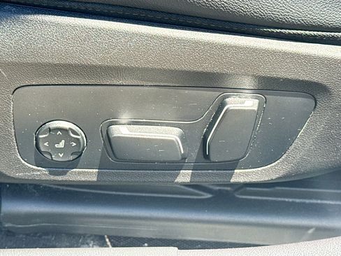 Used 2026 BMW 330i xDrive Sedan w/ M Sport Package image 25