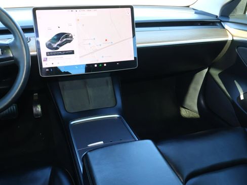 Used 2022 Tesla Model 3 Long Range image 9