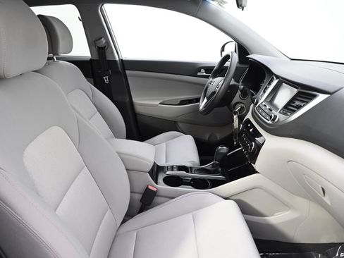 Used 2018 Hyundai Tucson SEL AWD/4WD image 16