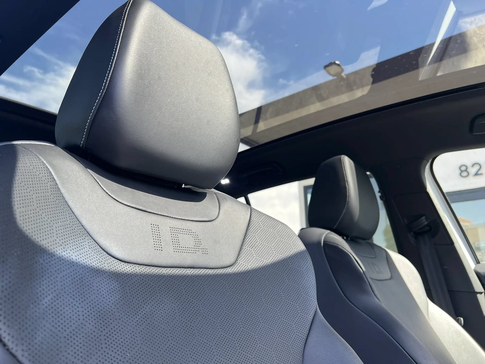 Used 2023 Volkswagen ID.4 Pro S RWD image 28