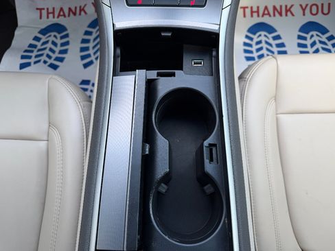 Used 2020 Lincoln MKZ FWD image 27
