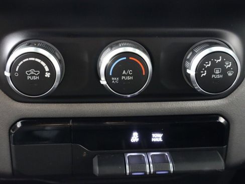 Used 2022 RAM 1500 Big Horn w/ Protection Group image 24