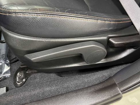 Used 2017 Subaru Crosstrek 2.0i Limited image 14